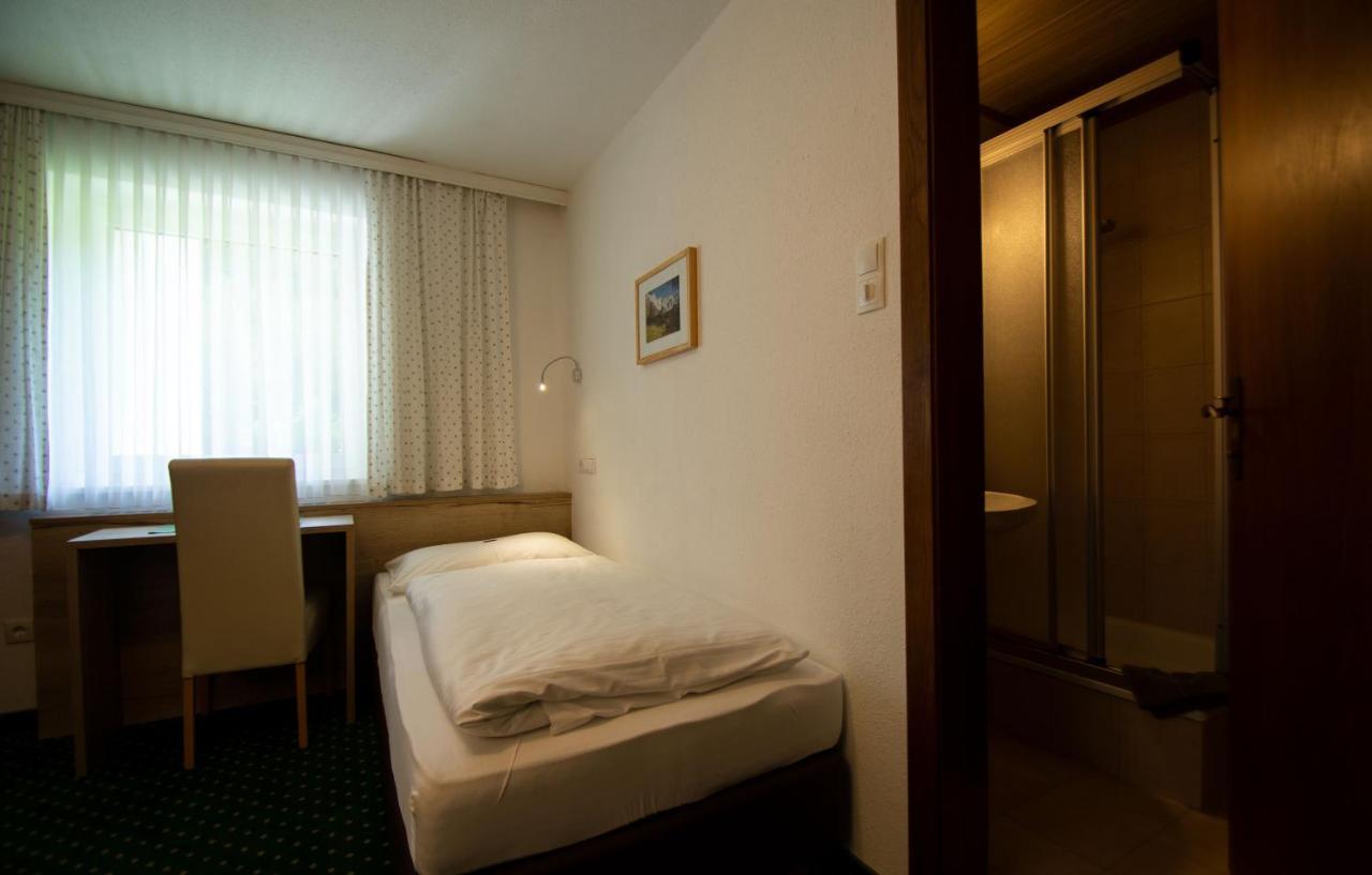 Essl In Filzmoos Hotel Exterior photo
